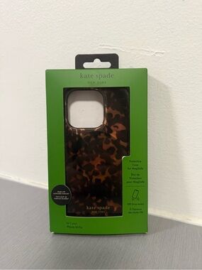 Kate Spade New York Tortoise iPhone 15 Pro MagSafe Case, Open Box